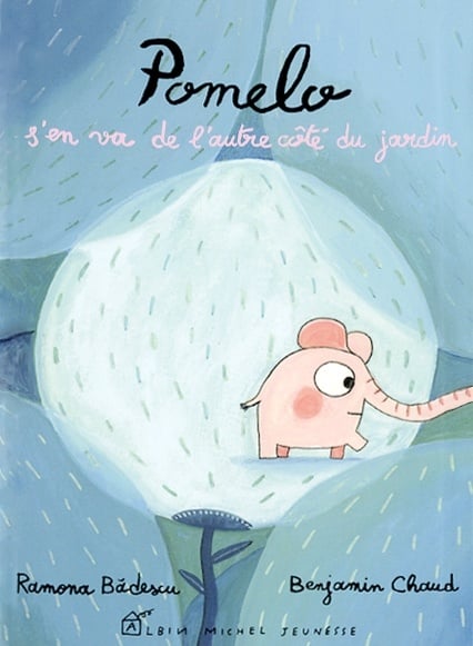 Pomelo s'en va de l'autre côté du jardin